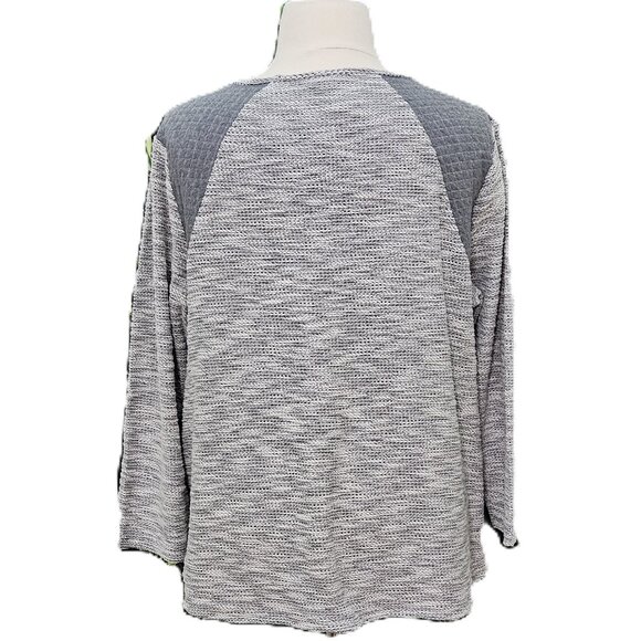 Plus Size Textured Cotton Blend Curved Hem Sweater - Picture 3 of 13